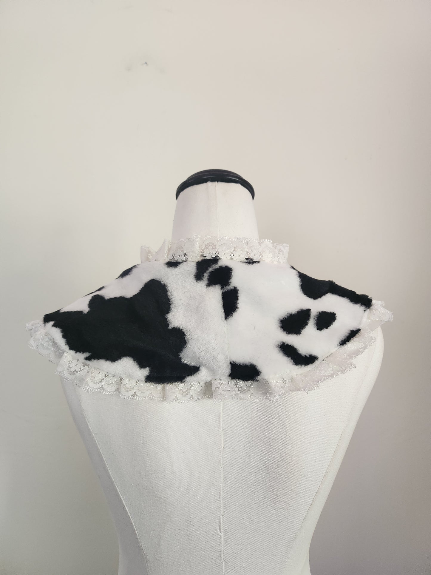 Fluffy Cow Collar