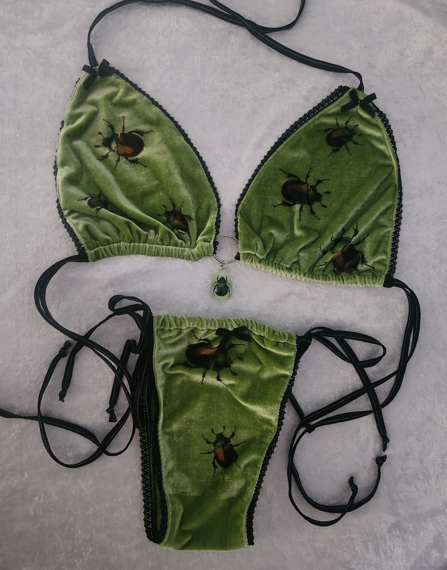 1/1 Beetle Lingerie Set